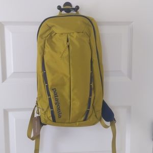 Patagonia Atom Pack 18L NWT
